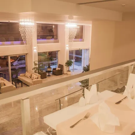 ホテル Cimenoglu デニズリ